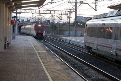 train approaching Villaverde Alto station