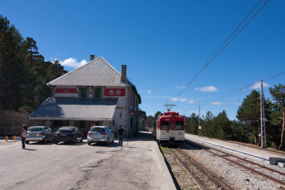 Cotos station