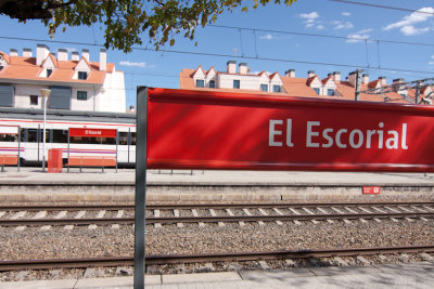 El Escorial station sign