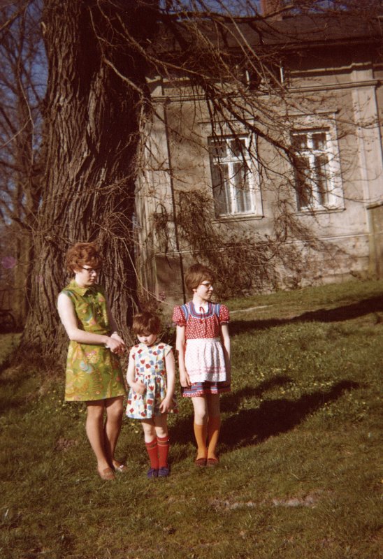 Ursel and Heike and Ute Willers 1968