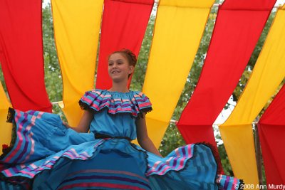 Dancer wtih Baile Espaol