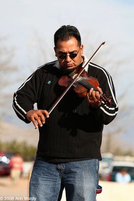 Danzante violinist