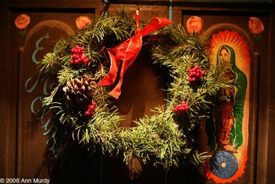 Christmas Wreath with Our Lady