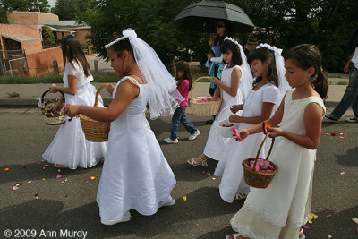 Flowers girls returning