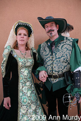 Renaissance couple in green