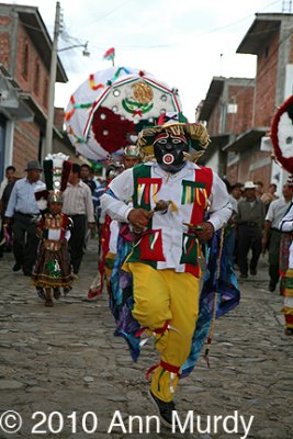 Subhalterno in procession