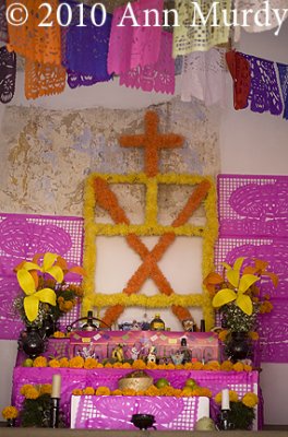 Public altar