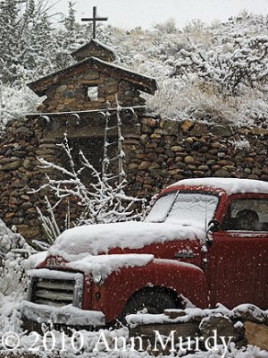 Pick-Up truck in snow