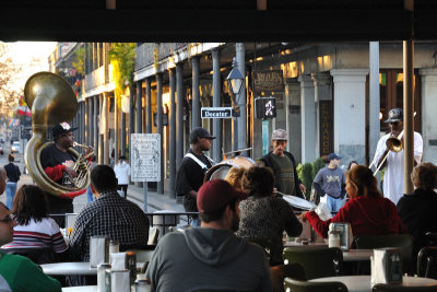 Music at Cafe Du Monde