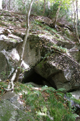 Close-up of Artist's Bluff Cave