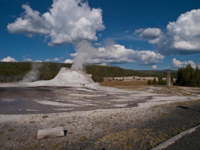 Upper geyser basin, Yellowstone