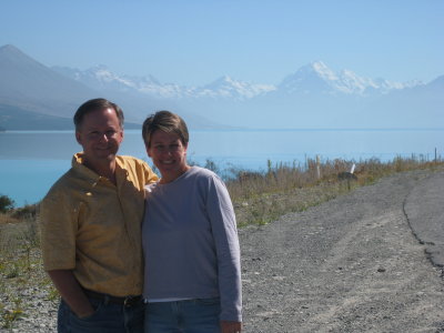 Oh NO!!! This is our last full day in NZ! Here we are in front of Aoraki (Mt Cook) and Lake Pukaki