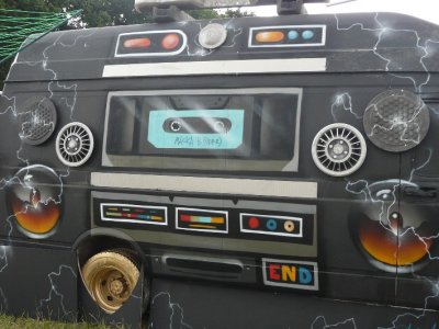 Mega Ghetto Blaster