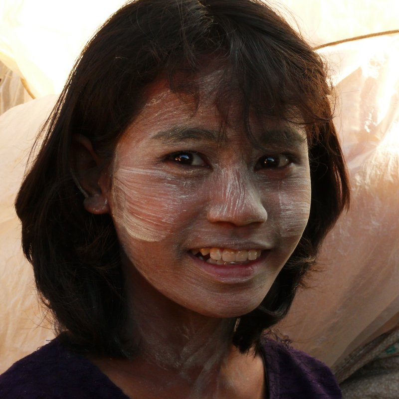 Girl with thanaka paste.jpg