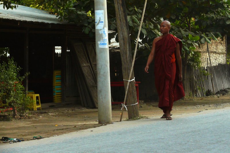Monks district Mandalay.jpg