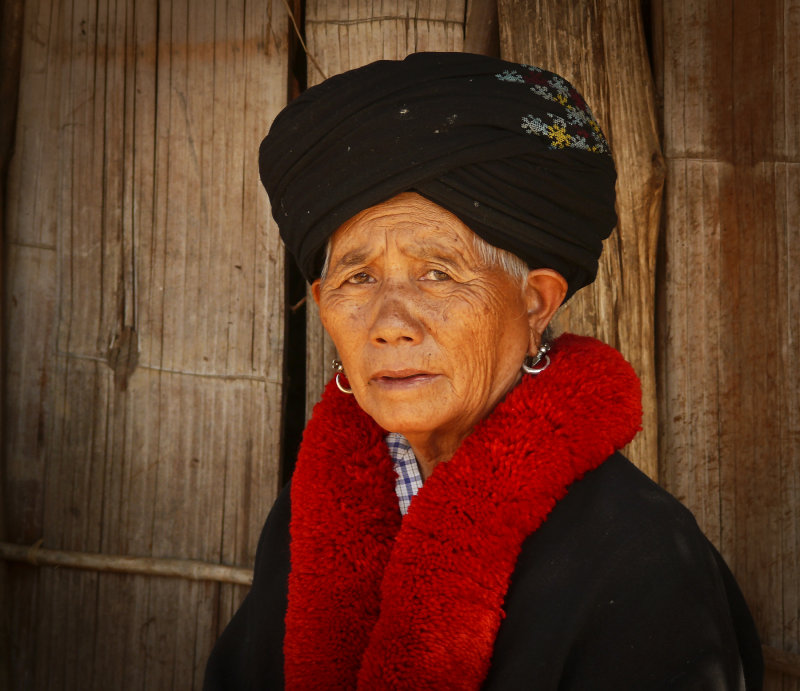 Tai Dam Woman.jpg