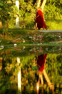 Two monks in Mandalay.jpg
