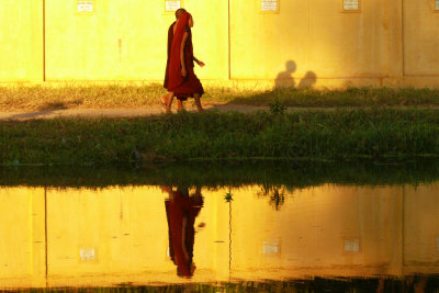 Monks district Mandalay 2.jpg