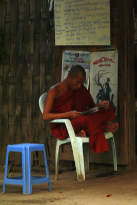 Monk reading.jpg