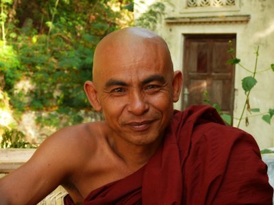 Monk at Sagaing.jpg