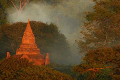 Small temple in Bagan.jpg