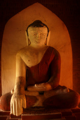 Buddha in Bagan 4.jpg
