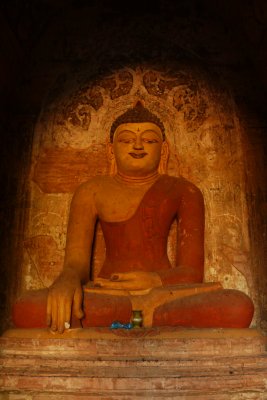 Buddha in Bagan 18.jpg