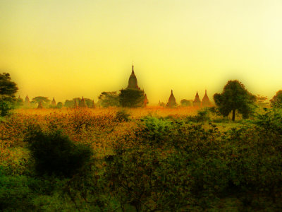 Sunrise Bagan HDR .jpg