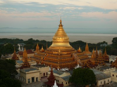 Shwezigon from the top 2.jpg