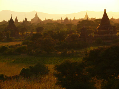 Bagan sunset 21.jpg