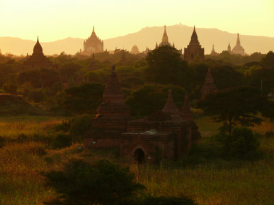 Bagan sunset 24.jpg