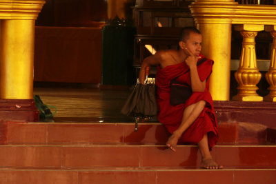 Contemplating life Shwedagon.jpg