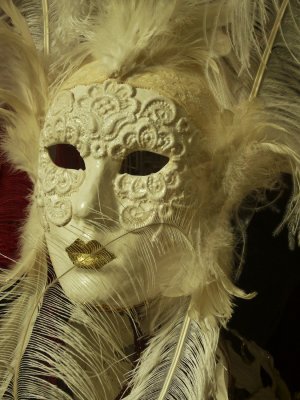 White mask.jpg