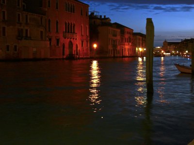Evening sky above Venice.jpg