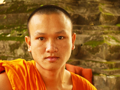 Monk Wat Si Saket.jpg