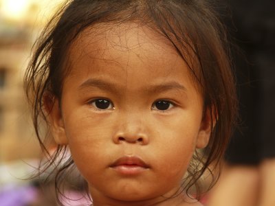 Girl Vientiane.jpg