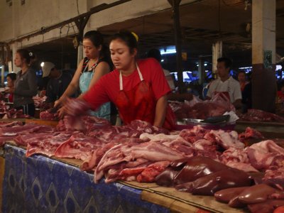 Meat stalls Vientiane market.jpg