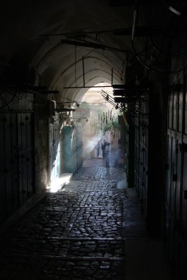The narrow streets of Via Dolorosa