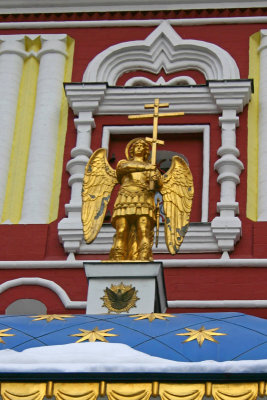 Angel at the top of Iveron Chapel