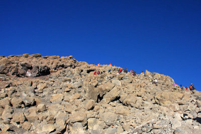 Crowded path to the Gilman's Point