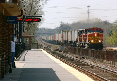 BNSF 4937 East