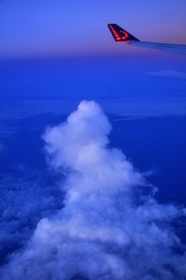  Tropical clouds at 11277 metres.JPG