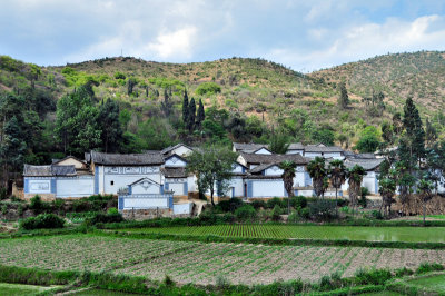 On the road from Kunming to Dali