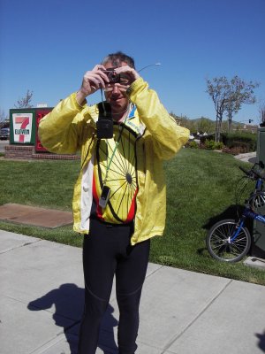 Charles at corner of Vasco and Scenic. 20090404_Cinderella_061_2.jpg