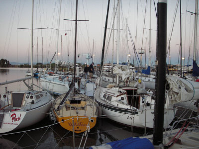 Outer boats tucked in_179.jpg