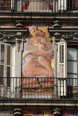 nude on wall - Madrid