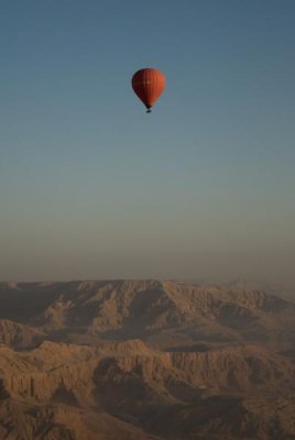 Hot air ballooning over Thebes