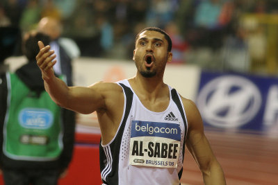 Long jumper seeking support
