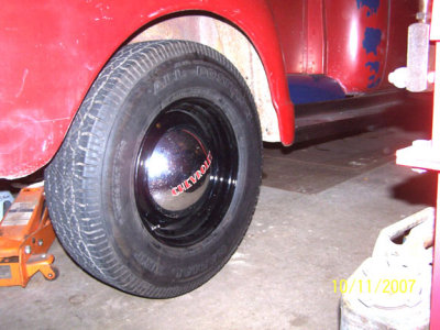 16.5 wheel and hubcap on rear w.jpg
