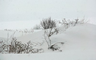 Butte sous la neige